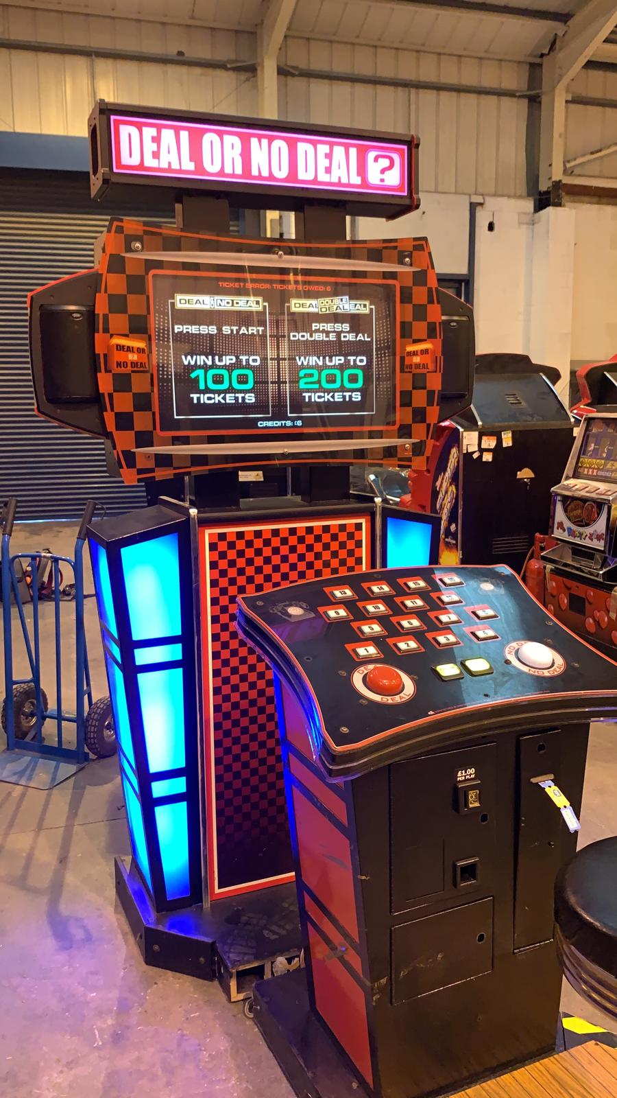 Deal or No Deal deluxe Ticket Redemption Skill game. - Image 4