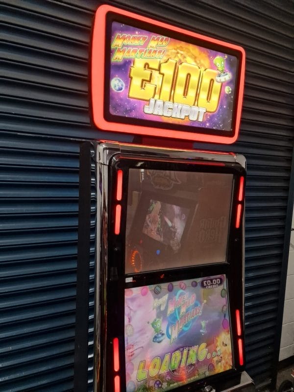 JACKPOT カジノセブン Triple 777 £100 Jackpot Digital Gaming Machine - Aztec Coin