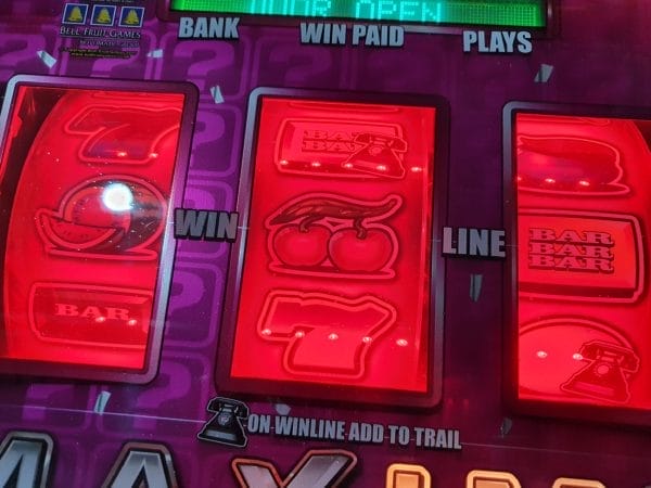 Deal or no Deal Maximum £100 Jackpot Pub Fruit Machine - Image 10