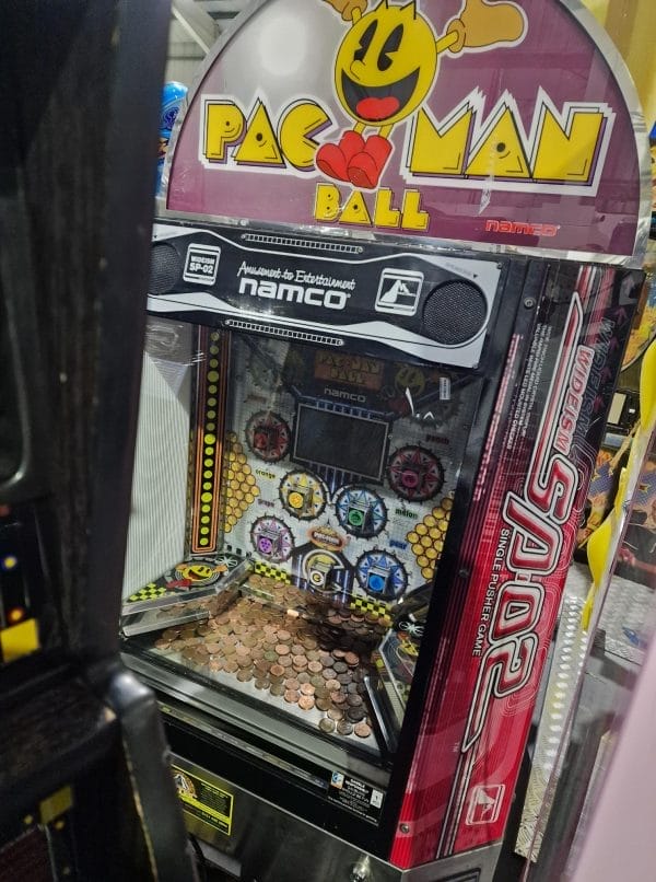 Pacman ball 1 player 2p Pusher machine