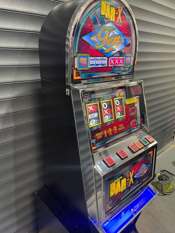 Bar X Ten £25 Jackpot Dome Top Arcade/Casino Machine - Image 3
